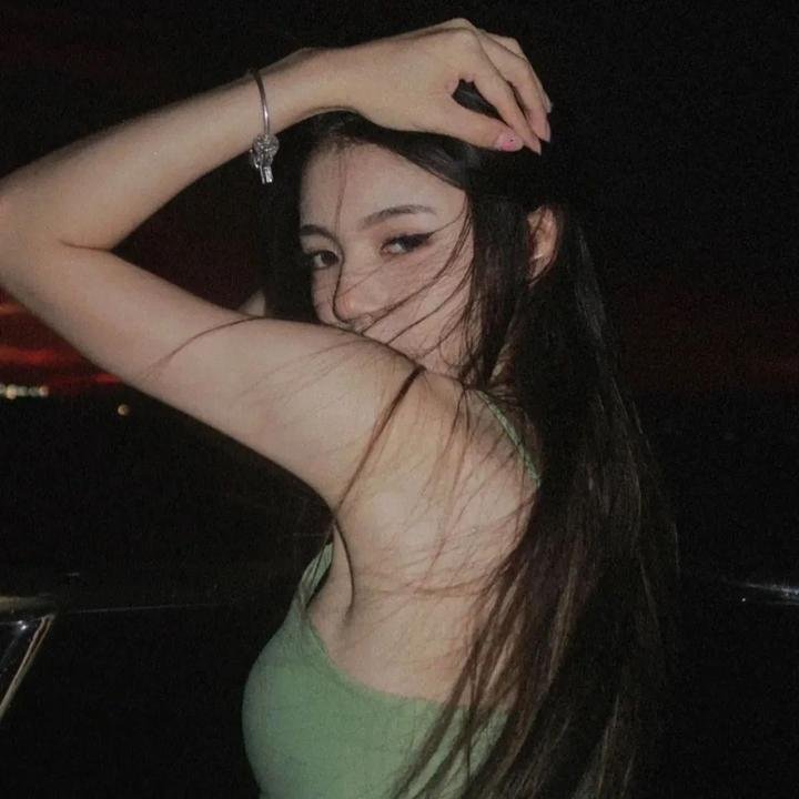 把顶流宠成小娇夫